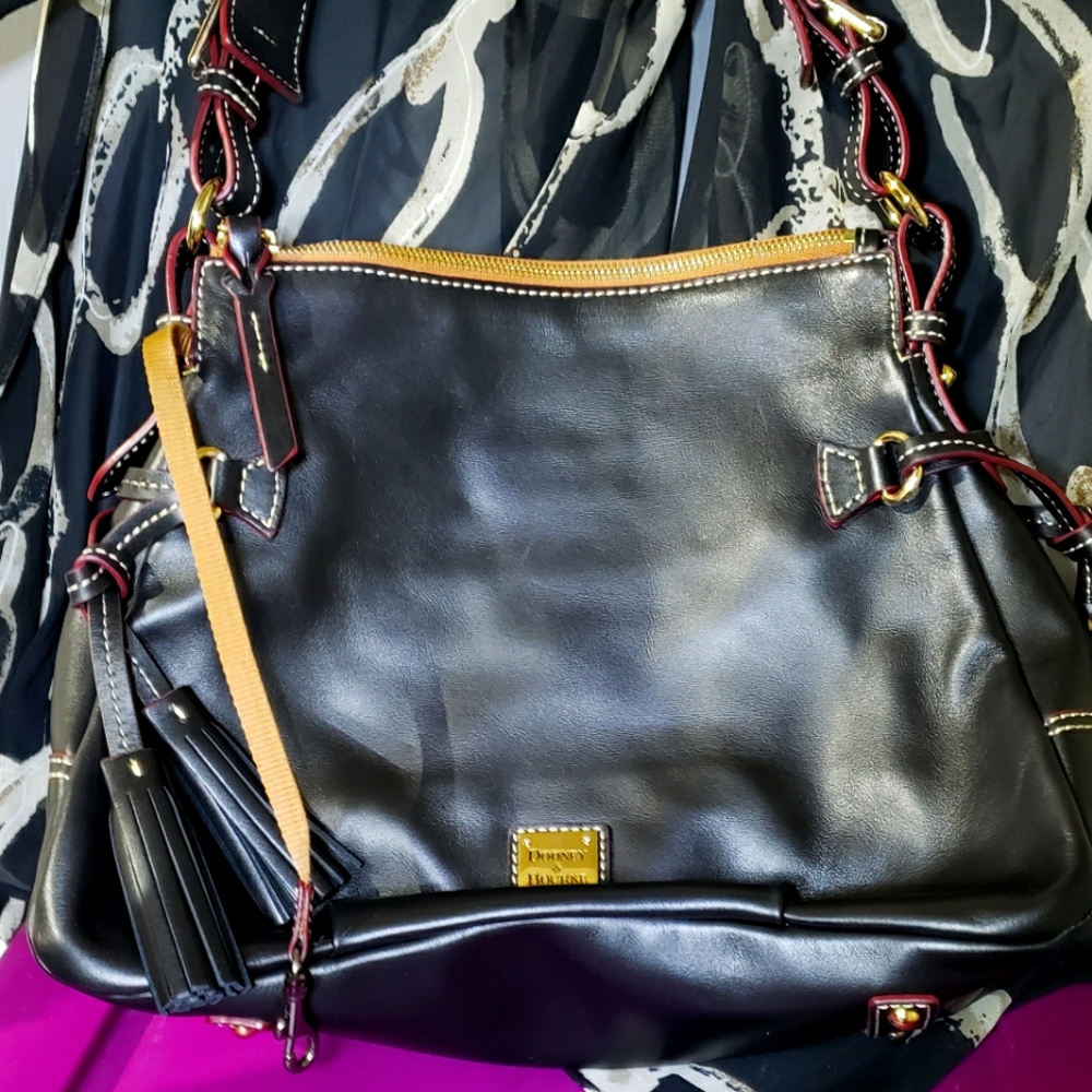 Dooney And Bourke Handbag